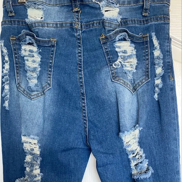 SHEIN High-Rise Distressed Jeans - Picture 5 of 7
